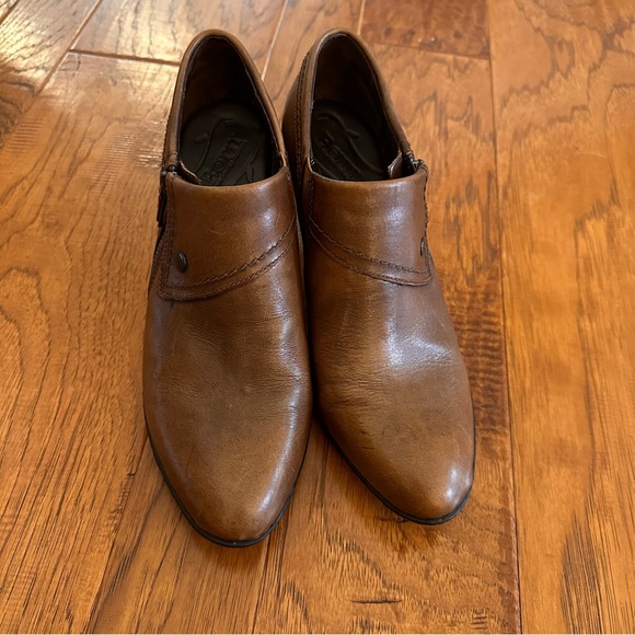 Born Tanya Marrone Short Leather Ankle Boot Booties Size 9.5 - Picture 7 of 9